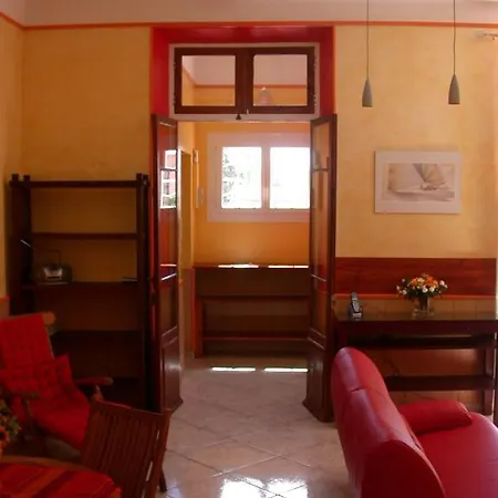 Palais Bel Azur * كان